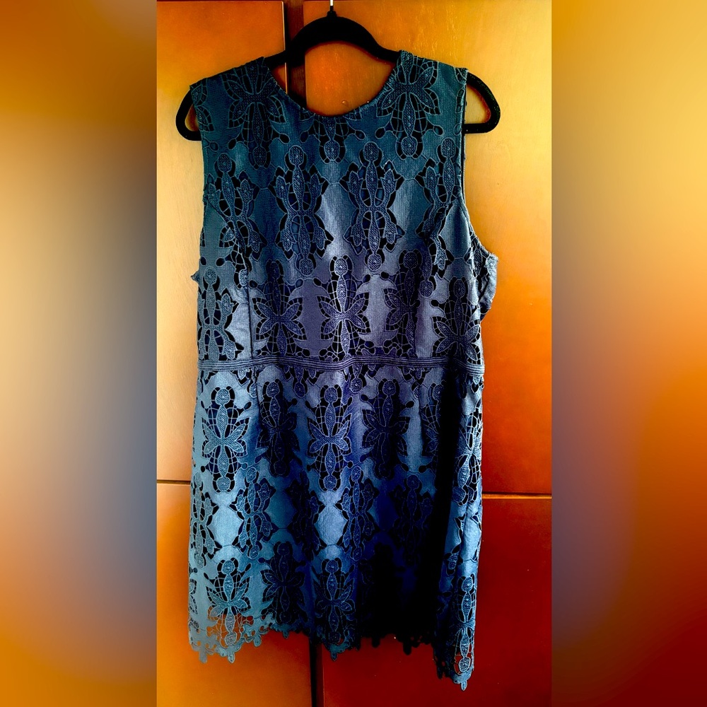 H&M women’s Navy lace dress size XL knee length lined